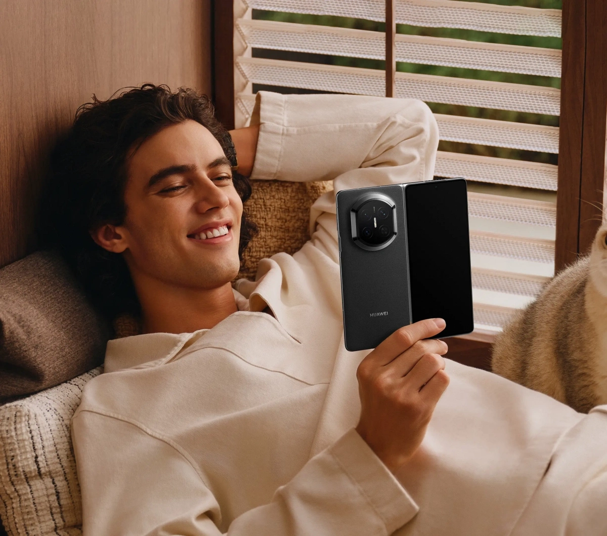 Смартфон Huawei Mate X7 16/512Гб Чёрный (DEL-LX9). Фото 8